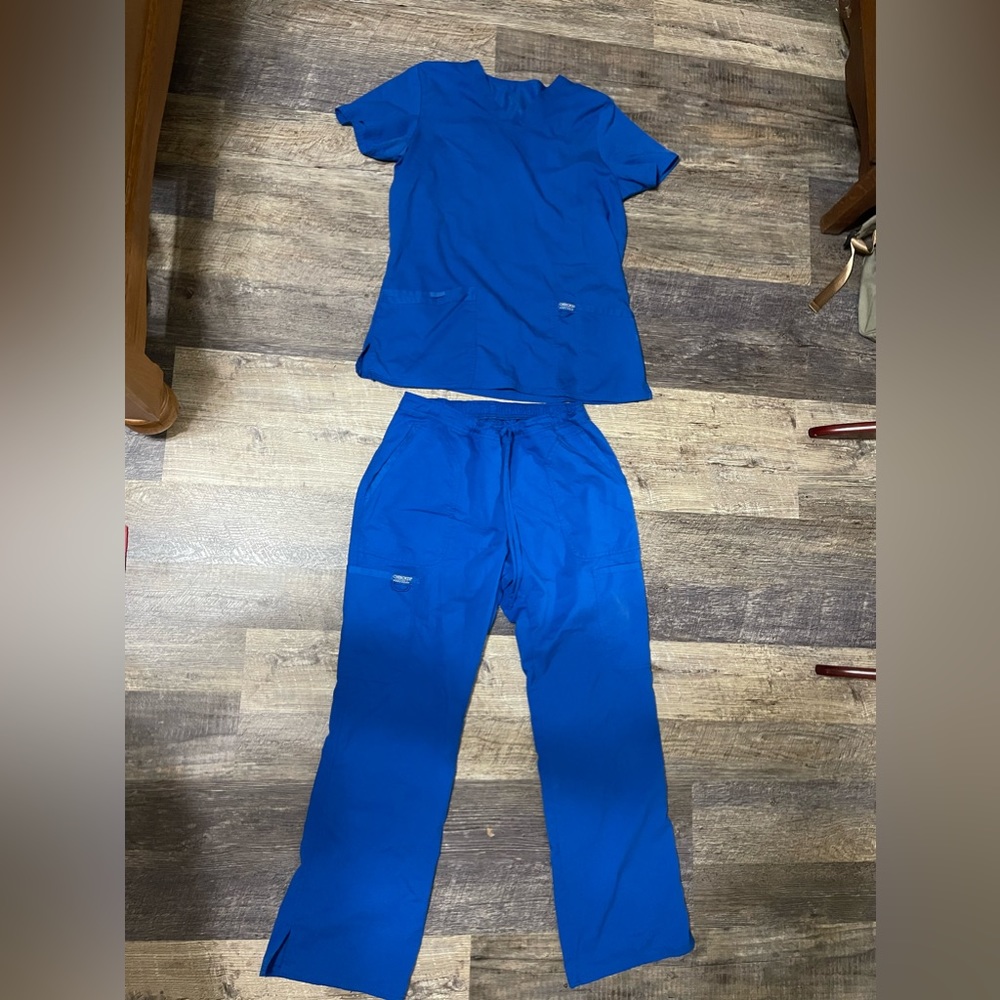 Cherokee scrub set